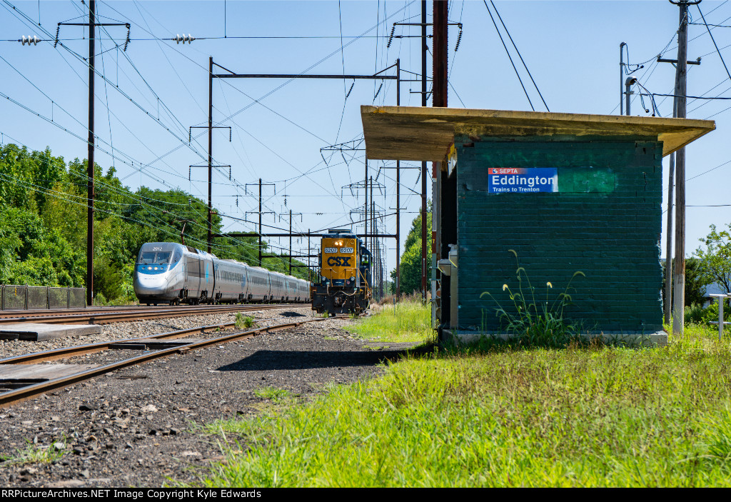 AMTK Acela Express #2012 and CSX GP40-2 #6207